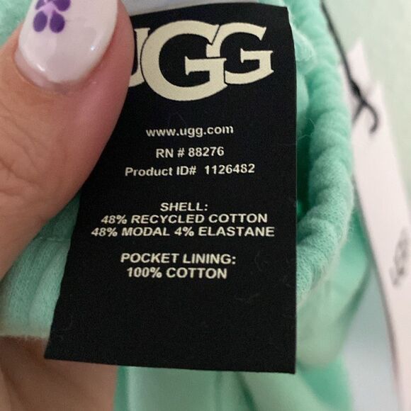 NWT- UGG-Nono short- peppermint green neon pink stitched logo- Size Large - Picture 9 of 9